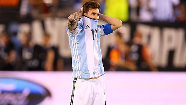 Messi anuncia su retiro